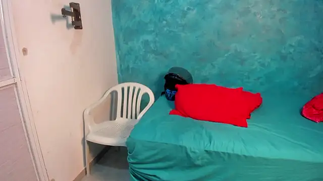 Snapshot of Sky_Wild chatting on 02-23-26, 07:55 Sky Wild online show from 02-23-26, 07:55