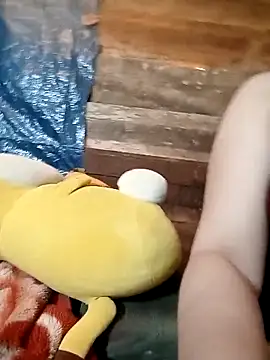 Snapshot of LalayCii chatting on 11-14-25, 06:12 LalayCii online show from 11-14-25, 06:12