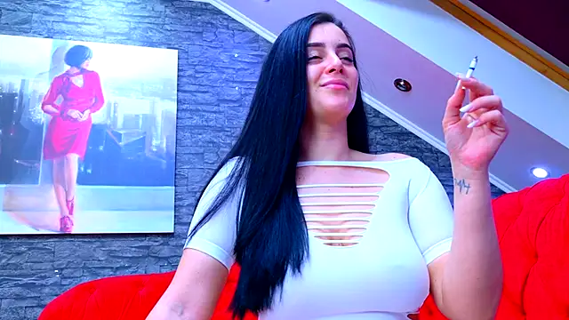 Snapshot of ErikaSins chatting on 10-31-25, 01:12 ErikaSins online show from 10-31-25, 01:12