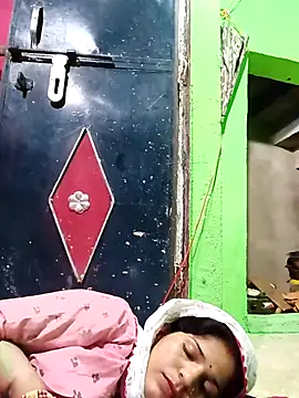 Snapshot of Karishma_cute chatting on 10-16-25, 07:48 Karishma cute online show from 10-16-25, 07:48