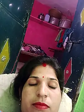 Snapshot of Karishma_cute chatting on 10-25-25, 06:10 Karishma cute online show from 10-25-25, 06:10