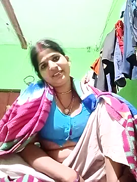 Snapshot of Karishma_cute chatting on 11-09-25, 01:31 Karishma cute online show from 11-09-25, 01:31