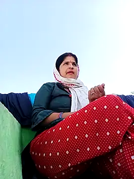 Snapshot of Karishma_cute chatting on 11-13-25, 08:02 Karishma cute online show from 11-13-25, 08:02