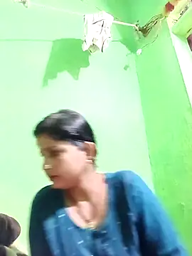 Snapshot of Karishma_cute chatting on 11-16-25, 12:33 Karishma cute online show from 11-16-25, 12:33