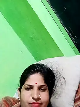 Snapshot of Karishma_cute chatting on 11-17-25, 12:38 Karishma cute online show from 11-17-25, 12:38