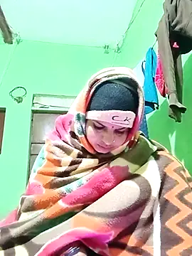 Snapshot of Karishma_cute chatting on 11-17-25, 05:30 Karishma cute online show from 11-17-25, 05:30