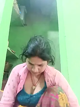 Snapshot of Karishma_cute chatting on 11-21-25, 03:16 Karishma cute online show from 11-21-25, 03:16