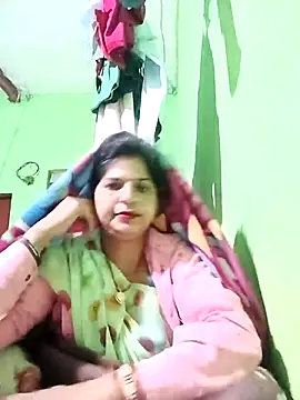 Snapshot of Karishma_cute chatting on 11-21-25, 06:06 Karishma cute online show from 11-21-25, 06:06