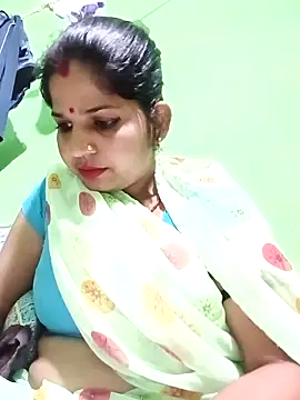 Snapshot of Karishma_cute chatting on 12-02-25, 11:59 Karishma cute online show from 12-02-25, 11:59