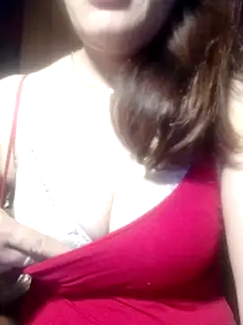 YiyinLy online show from 03-31-26, 09:04