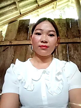 Snapshot of laddy-cute chatting on 10-15-25, 05:29 laddy-cute online show from 10-15-25, 05:29