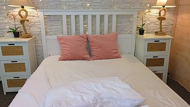 Soft Lilly online show from 04-02-26, 05:16