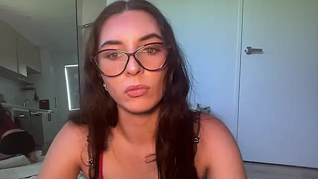 mollyy2006 online show from 03-19-26, 12:03