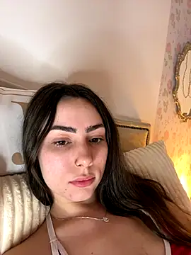 Baby Mia pires online show from 10-29-25, 02:36