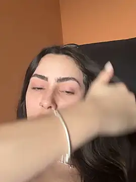 Baby Mia pires online show from 11-05-25, 07:25