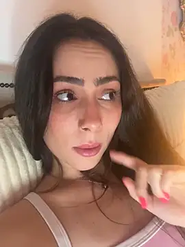 Baby Mia pires online show from 11-22-25, 11:37