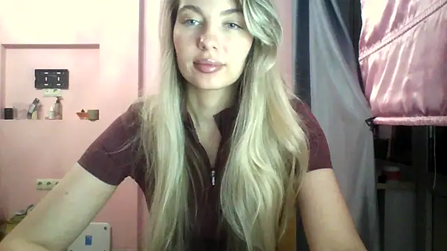 Snapshot of Sygream chatting on 11-23-25, 06:30 Sygream online show from 11-23-25, 06:30