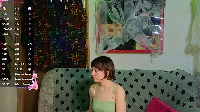 ReincarnatedAngel online show from 11-07-25, 07:36