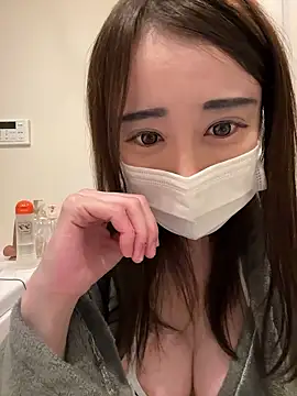 Snapshot of ericiii chatting on 02-13-26, 12:56 ericiii online show from 02-13-26, 12:56