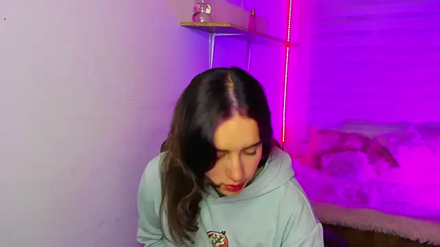 Emily Lindey online show from 11-29-25, 03:09