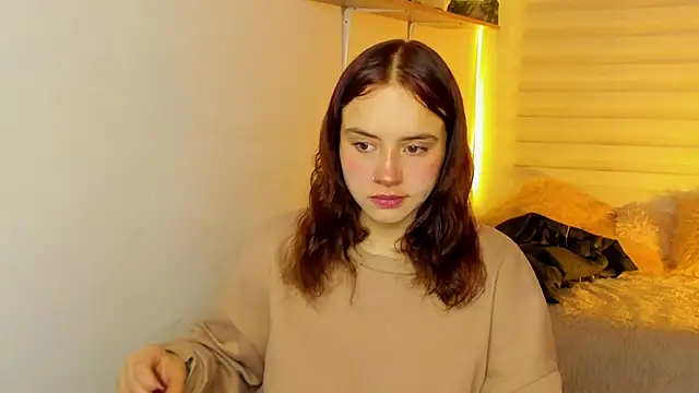 Emily Lindey online show from 12-19-25, 03:24