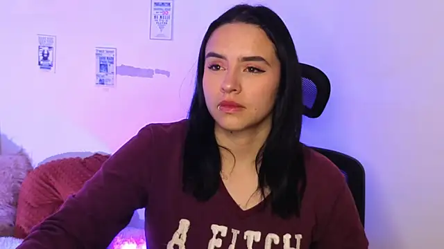 Emily Lindey online show from 04-15-26, 03:46