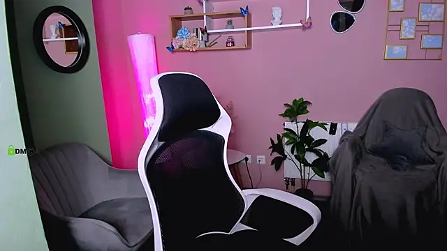 astren villo online show from 11-28-25, 08:11