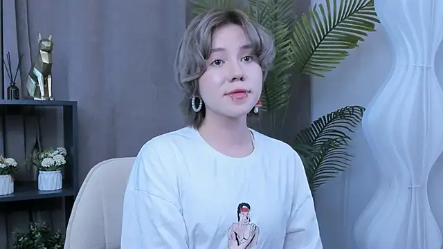 AlisiaEthen online show from 10-14-25, 05:14