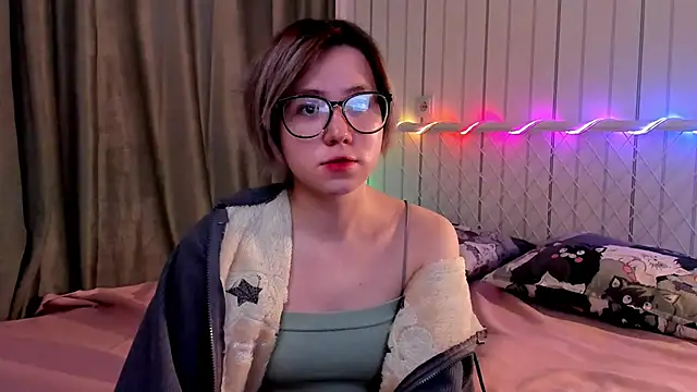 AlisiaEthen online show from 11-23-25, 08:19