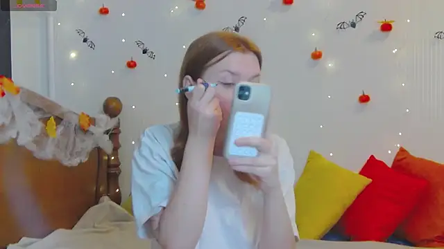 MeganNewCat online show from 10-25-25, 09:28