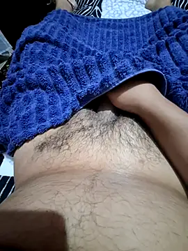 Snapshot of Raczos chatting on 10-22-25, 04:29 Raczos online show from 10-22-25, 04:29