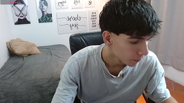 AmethystShadow17 online show from 10-25-25, 12:56