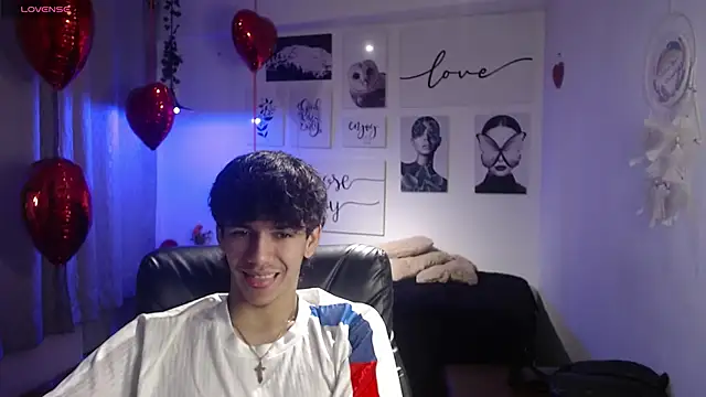 AmethystShadow17 online show from 02-19-26, 07:54