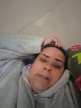 Snapshot of BigBusty_VoluptuousMilfX chatting on 12-19-25, 12:34 BigBusty VoluptuousMilfX online show from 12-19-25, 12:34