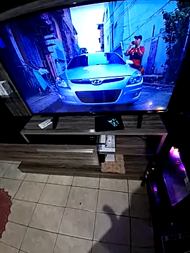 Snapshot of galegoveiudo chatting on 10-28-25, 02:42 galegoveiudo online show from 10-28-25, 02:42