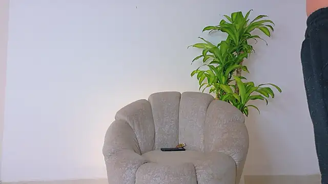 Snapshot of Axel_Cody_ chatting on 05-27-26, 01:30 Axel Cody online show from 05-27-26, 01:30