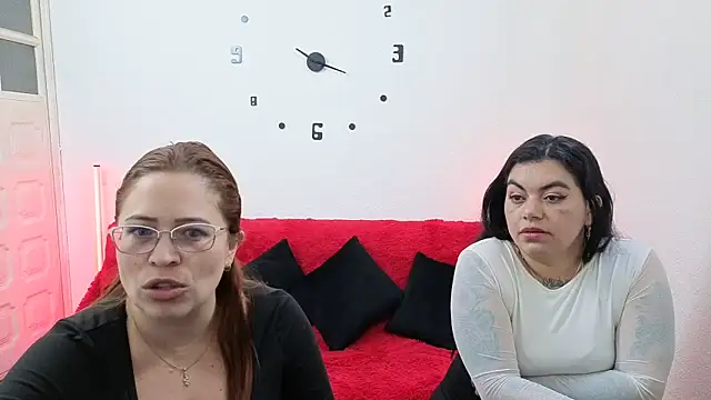 lesb milf online show from 09-29-25, 03:17