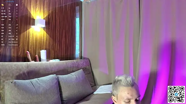 Snapshot of Logan_mett chatting on 02-19-26, 06:53 Logan mett online show from 02-19-26, 06:53