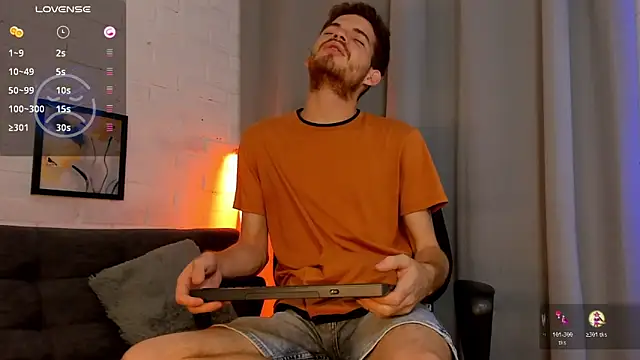 MATEO HUNTER online show from 10-31-25, 05:08