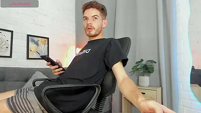 MATEO HUNTER online show from 11-10-25, 03:16