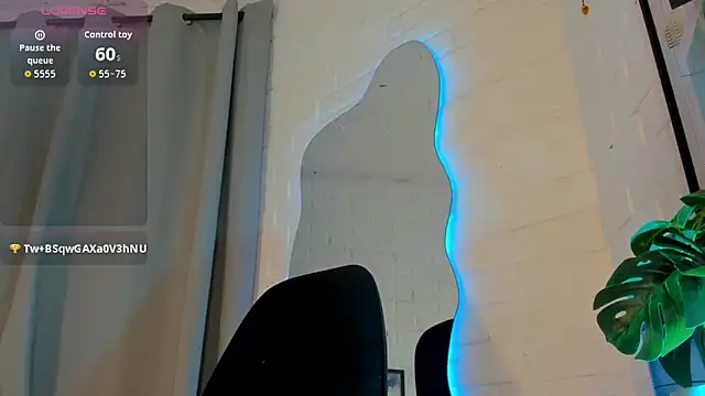 Snapshot of MATEO_HUNTER chatting on 02-04-26, 12:55 MATEO HUNTER online show from 02-04-26, 12:55