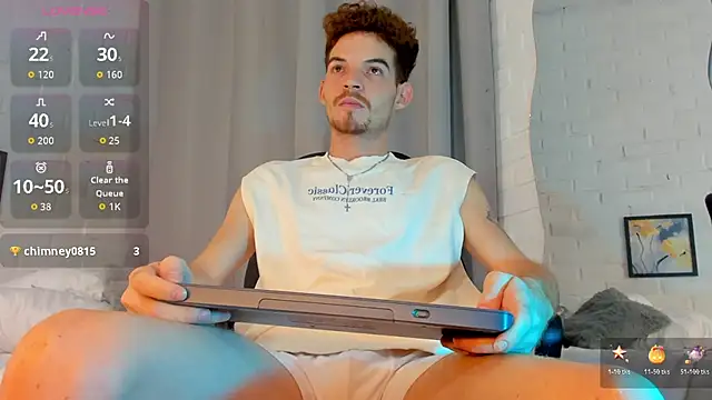 Snapshot of MATEO_HUNTER chatting on 02-10-26, 12:09 MATEO HUNTER online show from 02-10-26, 12:09