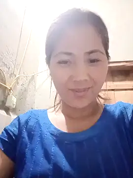 Snapshot of Lyssa-a chatting on 10-21-25, 04:46 Lyssa-a online show from 10-21-25, 04:46