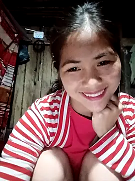 Snapshot of Lyssa-a chatting on 10-21-25, 04:51 Lyssa-a online show from 10-21-25, 04:51