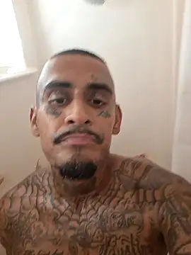 Snapshot of hardsddsosn chatting on 11-02-25, 10:23 hardsddsosn online show from 11-02-25, 10:23