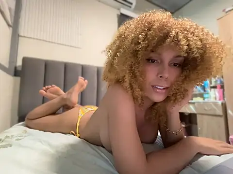 Snapshot of Vanetika_urgoddessxxx chatting on 06-27-26, 01:10 Vanetika urgoddessxxx online show from 06-27-26, 01:10