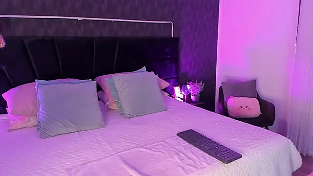 Snapshot of mariianna_lopez_ chatting on 01-31-25, 03:11 mariianna lopez  online show from 01-31-25, 03:11