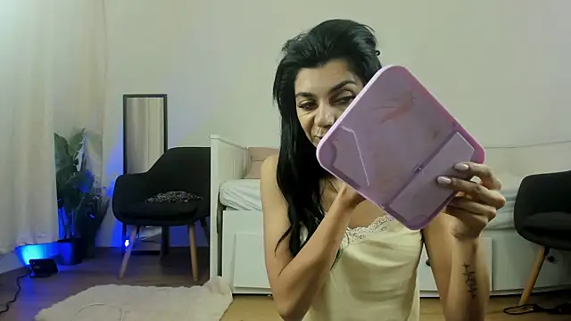 ReneeVoss online show from 02-19-26, 04:30