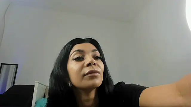 ReneeVoss online show from 04-06-26, 03:04