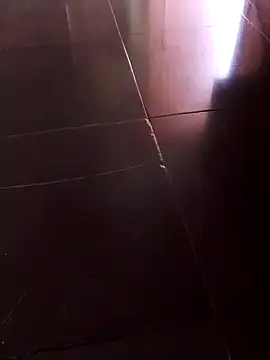 Snapshot of svk_05 chatting on 10-19-25, 07:53 svk 05 online show from 10-19-25, 07:53